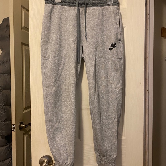 Nike Grey Jogger Sweatpants - Picture 3 of 4